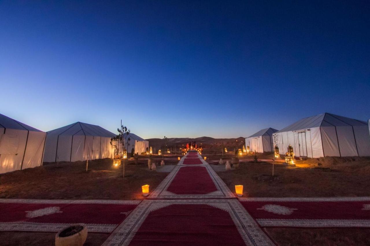 Sahara Majestic Luxury Camp Hotell Merzouga Exteriör bild Luxury camp in the Sahara