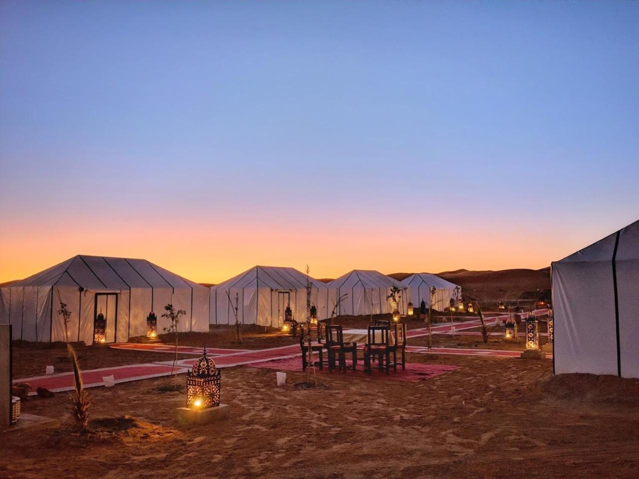 Sahara Majestic Luxury Camp Hotell Merzouga Exteriör bild Luxury desert camp in the Sahara